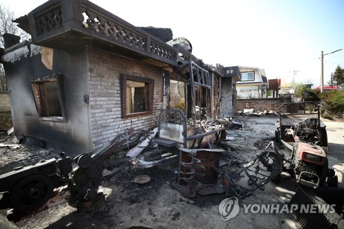 [강원산불] 피해 눈덩이·시름 깊어…"그래도 절망 딛고 복구 나서요"