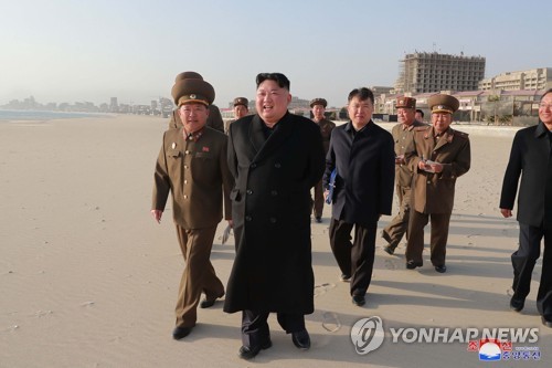 北김정은, 원산갈마·양덕온천지구 건설현장 시찰…또 경제행보