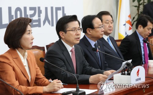 한국당 "與 국정포기…총선 올인"…안보·경제 '쌍끌이' 공세