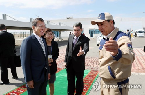 투르크멘 대통령 "두번째 공장 지어달라" 文대통령 "약속하셨다"