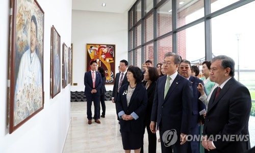 우즈베크 대통령 "제 소중한 친구이며 형님인 문재인 대통령"