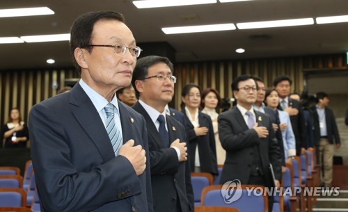 민주, 패스트트랙 합의안 '만장일치' 추인…"반대의견 없었다"