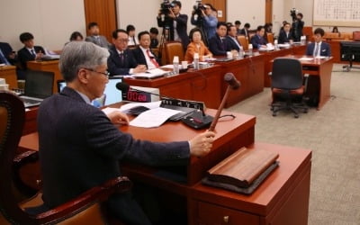 국회, 이미선 청문보고서 채택 끝내 불발…文대통령, 내일 임명