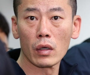 '진주 방화·살인' 안인득 얼굴공개…"불이익에 화나서 그랬다"