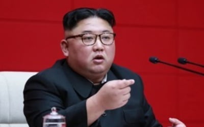 전문가 "김정은, 美에 공넘겨…'조건부' 3차 북미회담 용의"