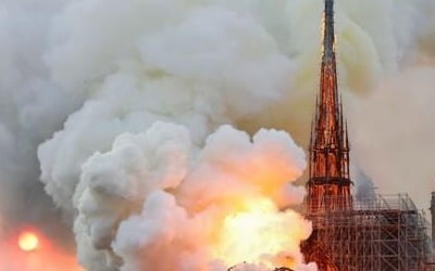 파리 소방당국 "노트르담 성당 주요 구조물은 보존"