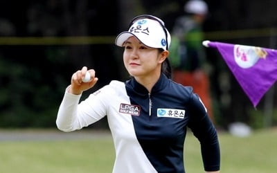 역전, 재역전…우승은 KLPGA 투어 신인 이승연