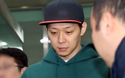 박유천, 3차조사 5시간만에 종료…금주 황하나와 대질조사