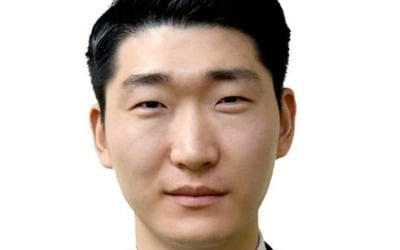 이총리 경호원이 새벽 지하철서 묻지마 폭행범 검거…관가 화제