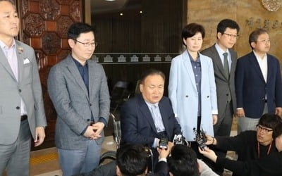 사개특위도 오늘 안 열릴 듯…주초로 '패스트트랙 대치' 연장