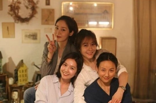 '원조 걸그룹' 핑클, 예능서 재결합…성유리 "혼자 아닌 넷"