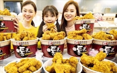 부메랑 된 '치킨값 2만원'…치킨업계 일제히 수익성 '뒷걸음'