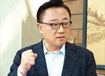 고동진 사장 "갤럭시폴드 출시일 수주 내 발표"…6월 넘길 듯