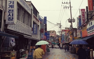 소상공인 10명 중 6명 폐업 이유는 '과다 경쟁과 경기침체로 인한 매출 부진'