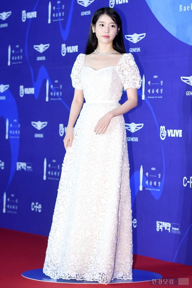 [포토] 아이유, '순백의 여신 자태'(2019 백상예술대상)