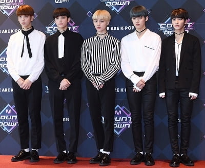 [포토] TXT, '점점 더 멋있어지네~'