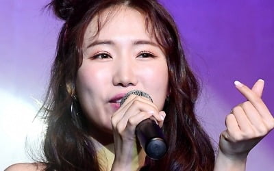 '트로트 신예' 엄소영 "'미스트롯' 송가인 파워풀함·홍자 감성 닮고파"