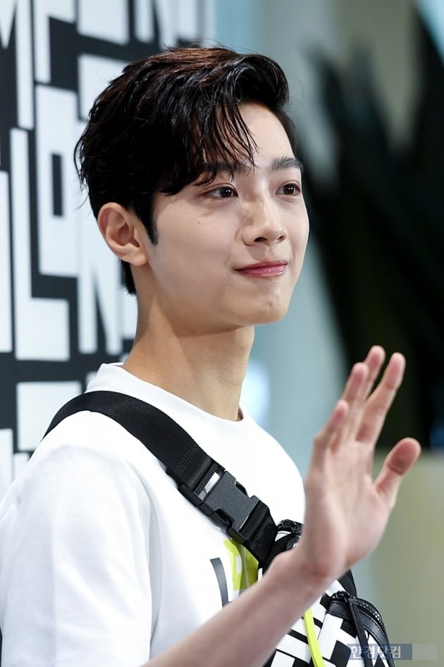 [포토] 라이관린, '눈빛에 녹는다'