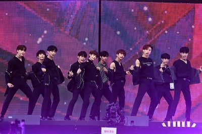 [포토] TRCNG, '강렬함 넘치는 퍼포먼스' (2019 드림콘서트)