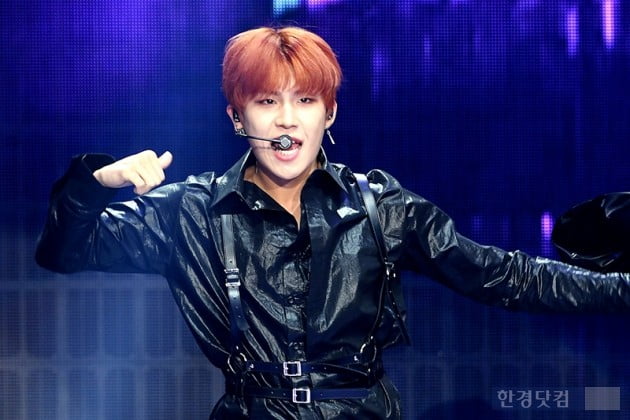 [포토] AB6IX 박우진, '오늘만을 기다렸다'