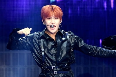 [포토] AB6IX 박우진, '오늘만을 기다렸다'