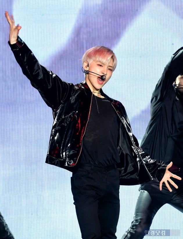 입덕도우미|AB6IX, '시작부터 완성형 아이돌…우리는 아티스트'