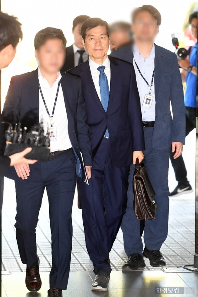 [포토] 삼바 김태한 대표 영장 심사 출석