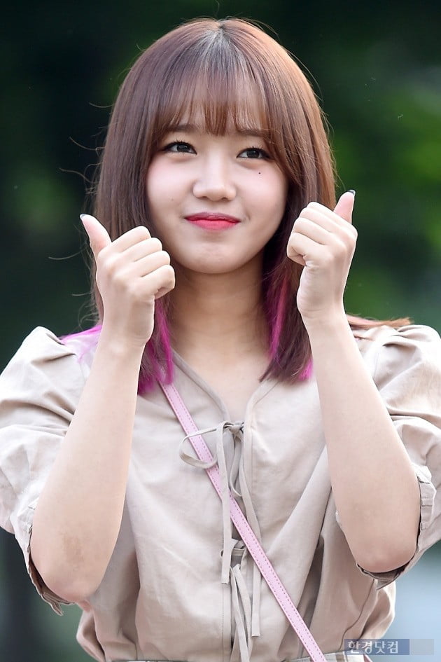 [포토] 위키미키 최유정, '귀엽게 엄지척~'