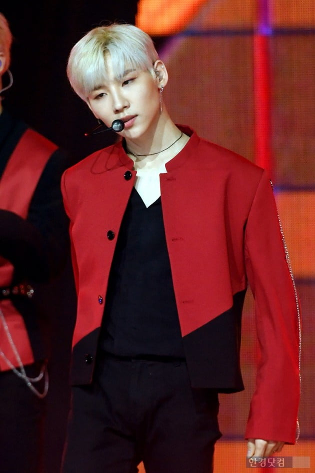 [포토] AB6IX 전웅, '매력 만점 페이스'