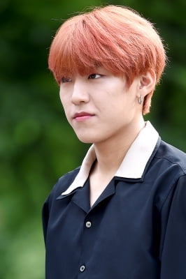 [포토] AB6IX 박우진, '분위기 있는 남자~'