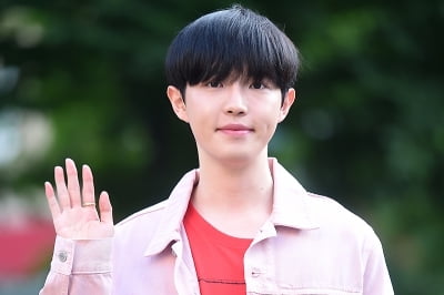 [포토] 김재환, '부드러운 보조개 미소~'