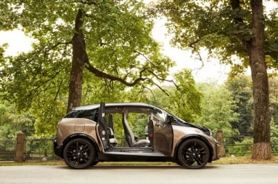 BMW i3 120Ah 국내 공식 출시…완충 시 248km 주행