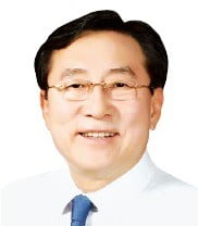 김기문 회장 취임 2개월…'발로 뛰는 조직'으로 바뀐 中企중앙회