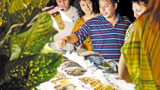 싱싱한 해산물을 맛볼 수 있는 바르칼라 해산물 음식점  