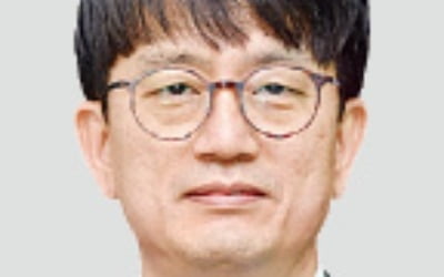 박재민 국방부 차관, 관료 출신으로 예산·조직통