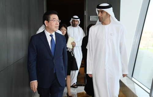 UAE 왕세제 만난 박원순 "석유 이후 시대 준비하는 리더십"