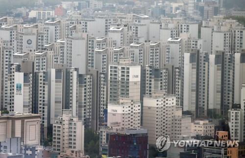 전국 아파트값 약세 지속…강남구는 6개월 만에 보합 전환