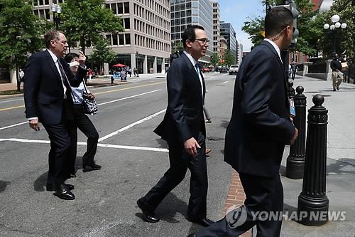 2년4개월 만에 가장 낮아진 원화가치…당국 "속도 빨라 걱정"