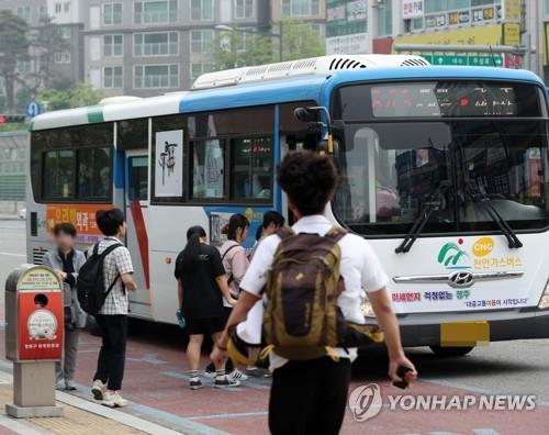 청주 시내버스 파업 막판 철회…출근길 시민 '안도'