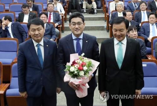 손학규 체제에 '직격탄'…유시민·안철수 '역할론' 전면 부각