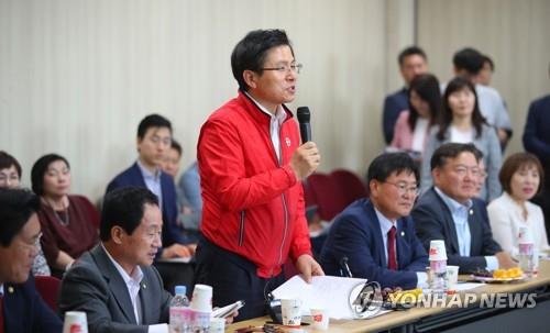 황교안 "文정부, 시장경제 마지노선 넘겨 최저임금 인상"
