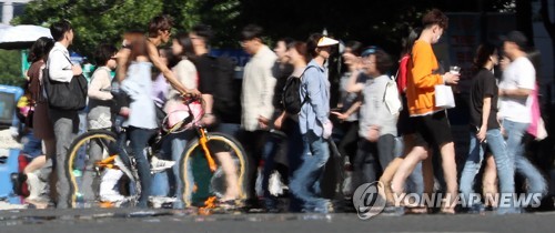 경남 폭염주의보 확대…낮 최고기온 34도 예상