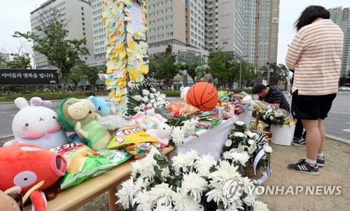 축구클럽 통학차 사고로 8살 아들 잃은 어머니의 호소