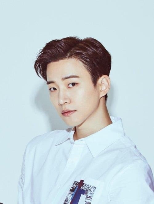 2PM 준호, 어깨 부상으로 `4급` 판정…30일부터 대체복무