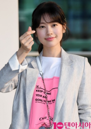 [TEN PHOTO]정소민 &#39;귀여운 하트&#39;