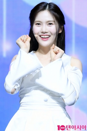 [TEN PHOTO] 오마이걸 효정 &#39;과즙미 뿜뿜&#39;