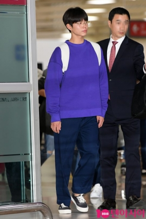 [TEN PHOTO] 박보검 &#39;공항패션의 정석&#39;