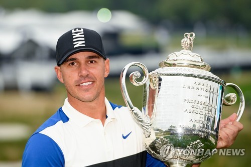 PGA 챔피언십 2연패 달성 켑카 "가장 만족스러운 우승"