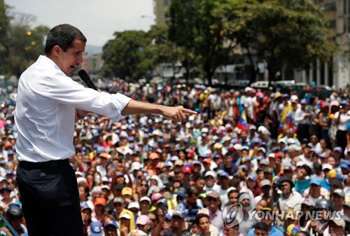 베네수엘라 군사봉기 실패 뒤엔 '키맨' 대법원장의 변심