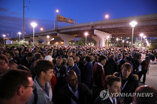 버핏, 애플 이어 아마존 사랑?…"아마존株 매입은 가치투자"